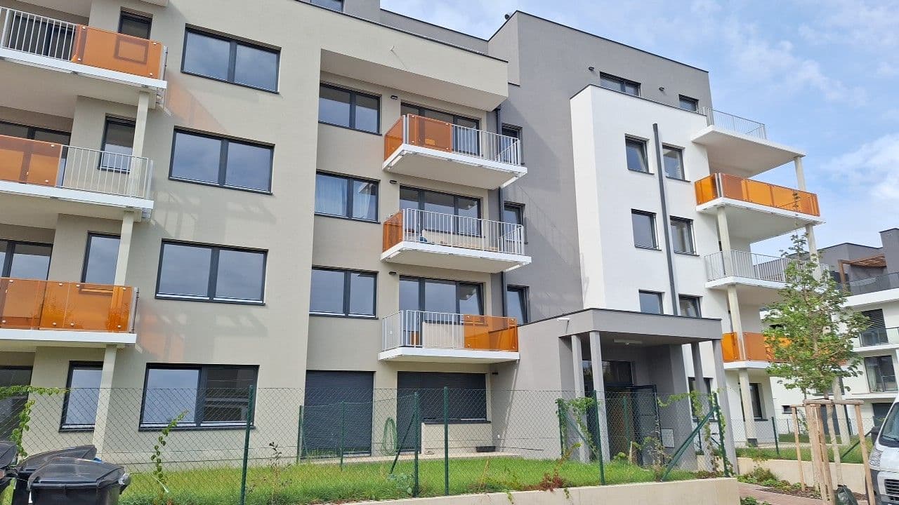 Prenájom bytu 3-izbový 77 m², Za Pískovnou, Praha, Praha Prenájom bytu 3-izbový 77 m², Za Pískovnou, Praha, Praha