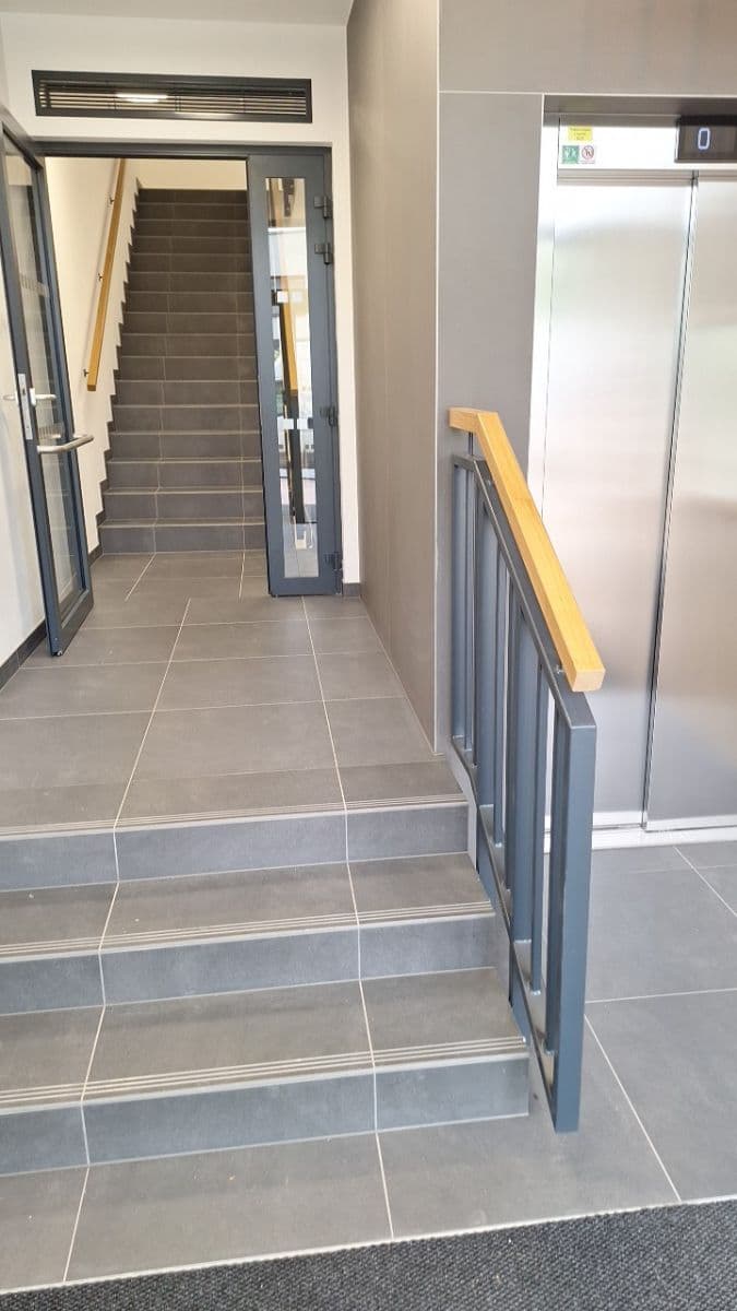 Prenájom bytu 3-izbový 77 m², Za Pískovnou, Praha, Praha Prenájom bytu 3-izbový 77 m², Za Pískovnou, Praha, Praha