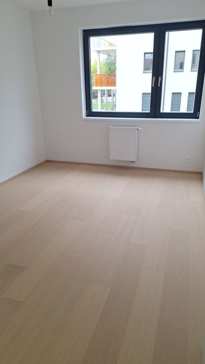 Prenájom bytu 3-izbový 77 m², Za Pískovnou, Praha, Praha Prenájom bytu 3-izbový 77 m², Za Pískovnou, Praha, Praha