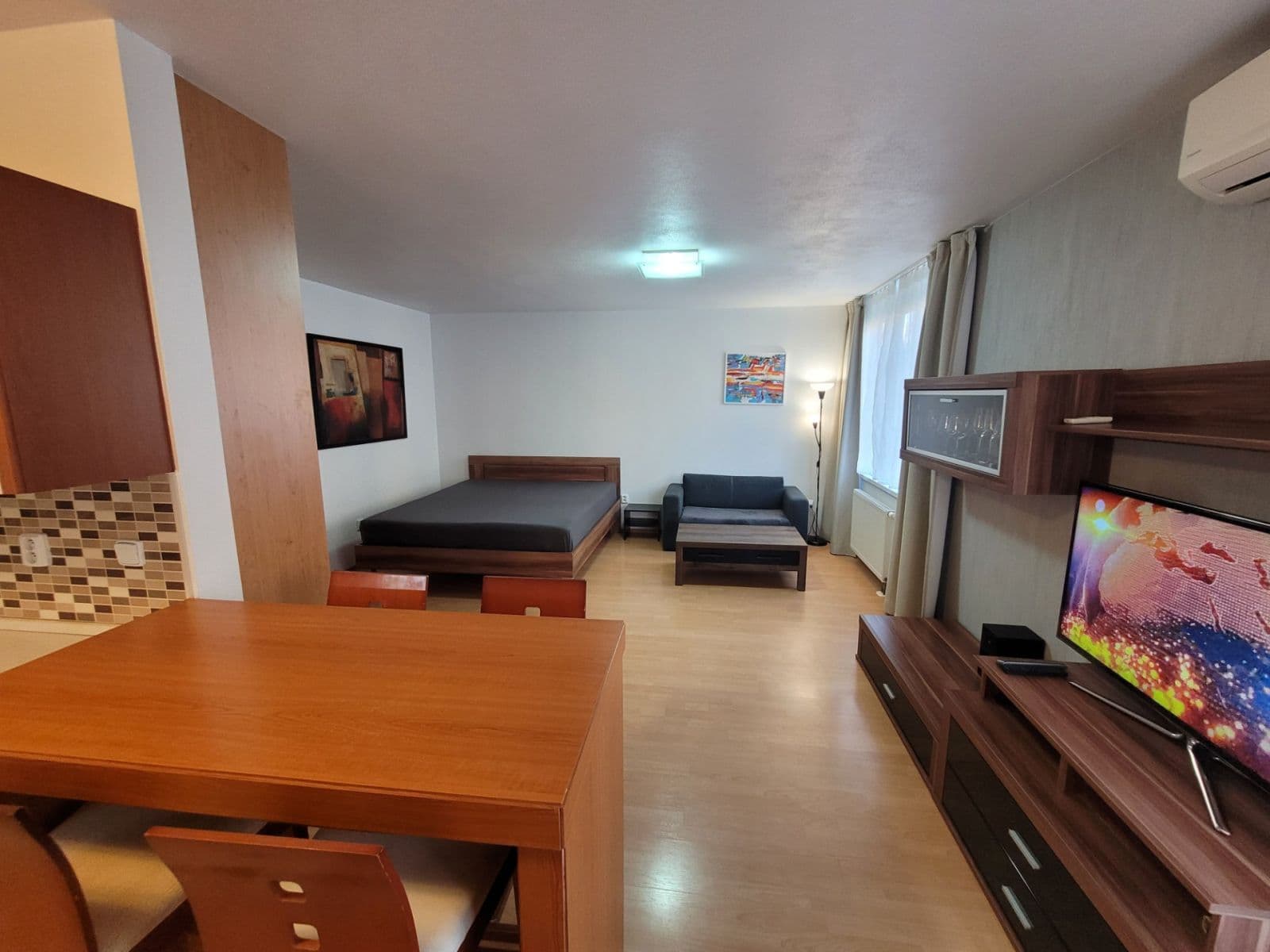 Prenájom bytu 1-izbový 42 m², Galvaniho, Ružinov, Bratislavský kraj Prenájom bytu 1-izbový 42 m², Galvaniho, Ružinov, Bratislavský kraj