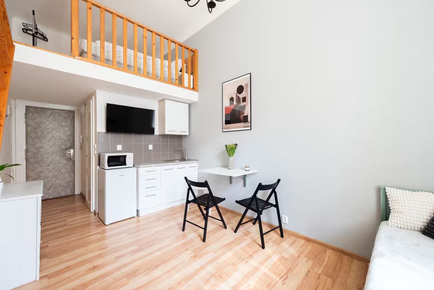 Prenájom bytu 1-izbový 18 m², Sokolovská, Praha, Praha Prenájom bytu 1-izbový 18 m², Sokolovská, Praha, Praha