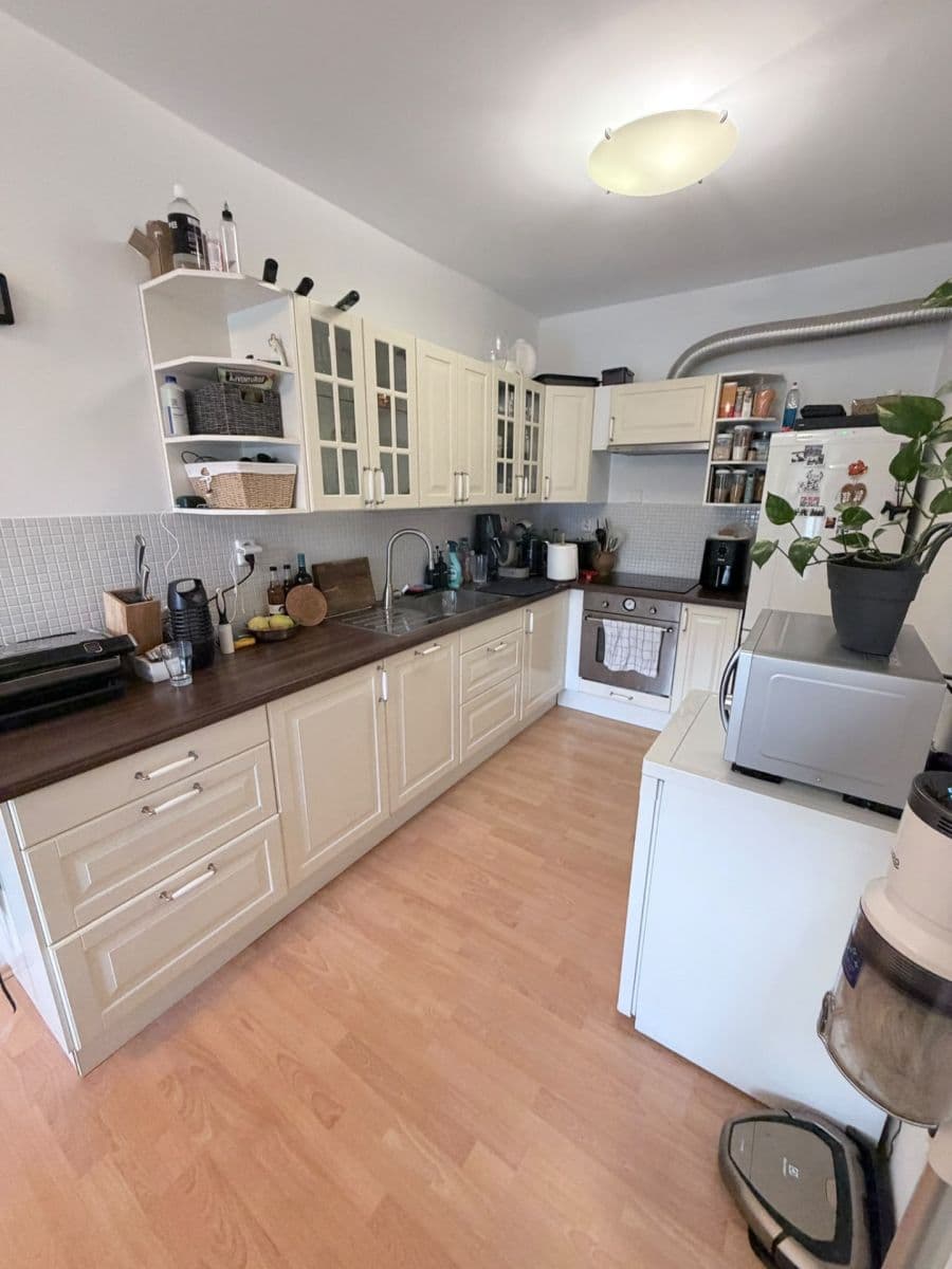 Prenájom bytu 2-izbový 44 m², Družstevní, Libčice nad Vltavou, Středočeský kraj Prenájom bytu 2-izbový 44 m², Družstevní, Libčice nad Vltavou, Středočeský kraj