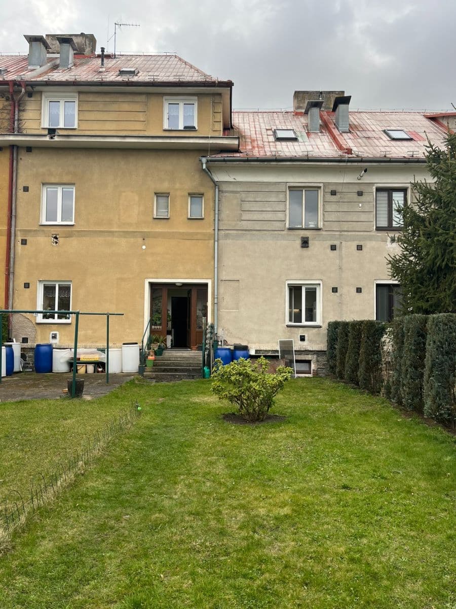 Prenájom bytu 1-izbový 45 m², U Borků, Kolín, Středočeský kraj Prenájom bytu 1-izbový 45 m², U Borků, Kolín, Středočeský kraj
