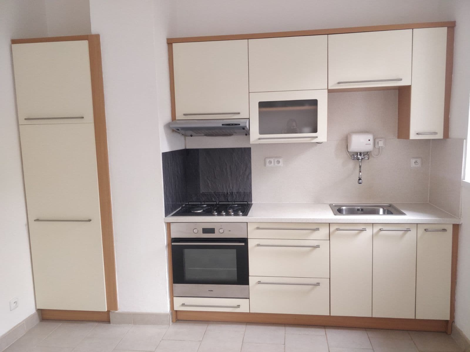 Predaj bytu 1-izbový 44 m², Pod Lipami, Praha, Praha Predaj bytu 1-izbový 44 m², Pod Lipami, Praha, Praha