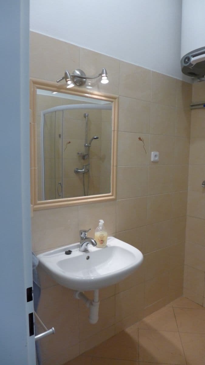 Predaj bytu 1-izbový 44 m², Pod Lipami, Praha, Praha Predaj bytu 1-izbový 44 m², Pod Lipami, Praha, Praha
