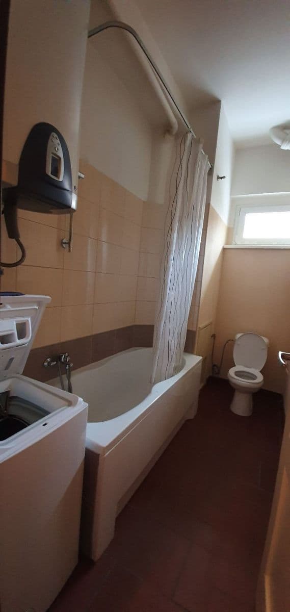 Prenájom bytu 2-izbový 38 m², Humpolecká, Praha, Praha Prenájom bytu 2-izbový 38 m², Humpolecká, Praha, Praha