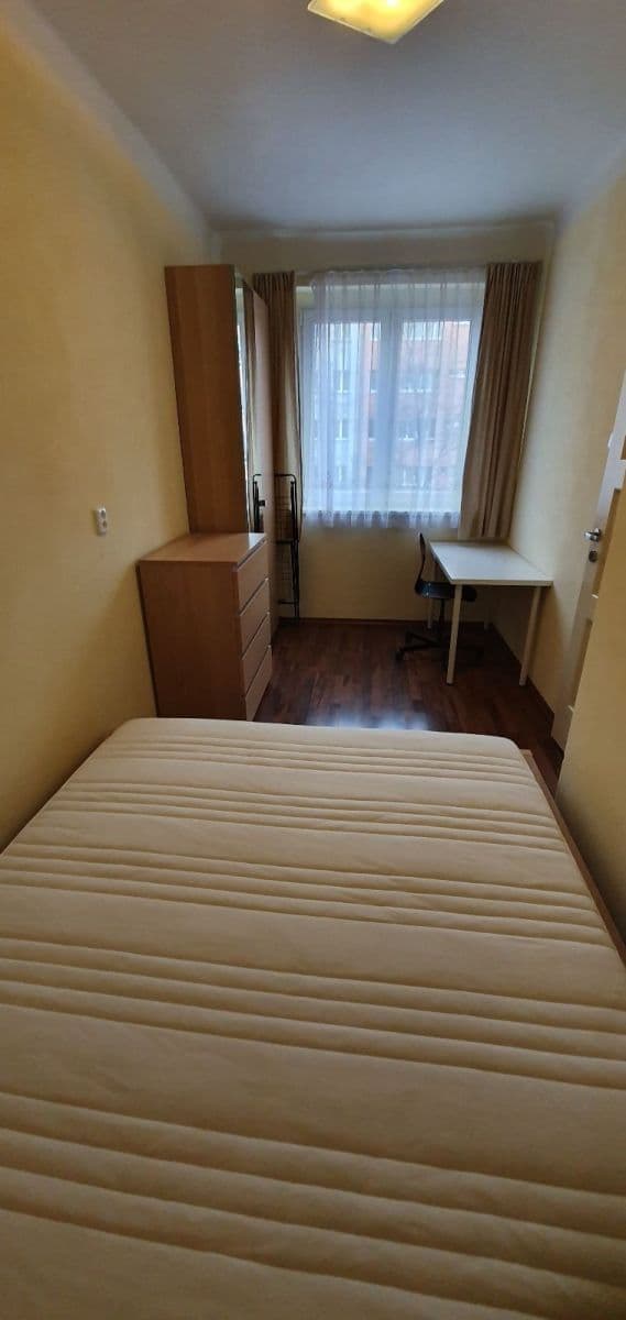 Prenájom bytu 2-izbový 38 m², Humpolecká, Praha, Praha Prenájom bytu 2-izbový 38 m², Humpolecká, Praha, Praha