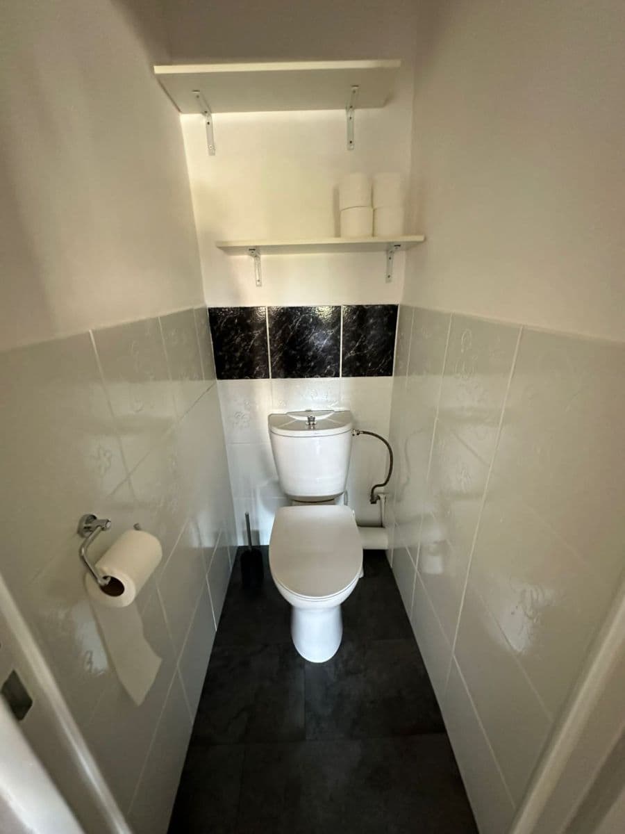 Prenájom bytu 3-izbový 70 m², Ľudovíta Fullu, Karlova Ves, Bratislavský kraj Prenájom bytu 3-izbový 70 m², Ľudovíta Fullu, Karlova Ves, Bratislavský kraj