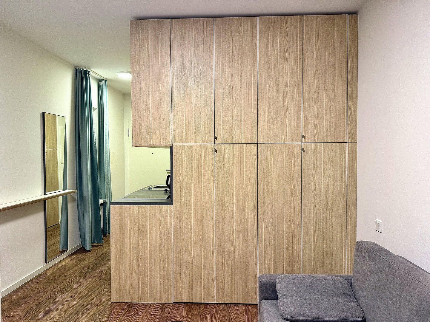 Prenájom bytu 1-izbový 25 m², Berlin, Berlín Prenájom bytu 1-izbový 25 m², Berlin, Berlín