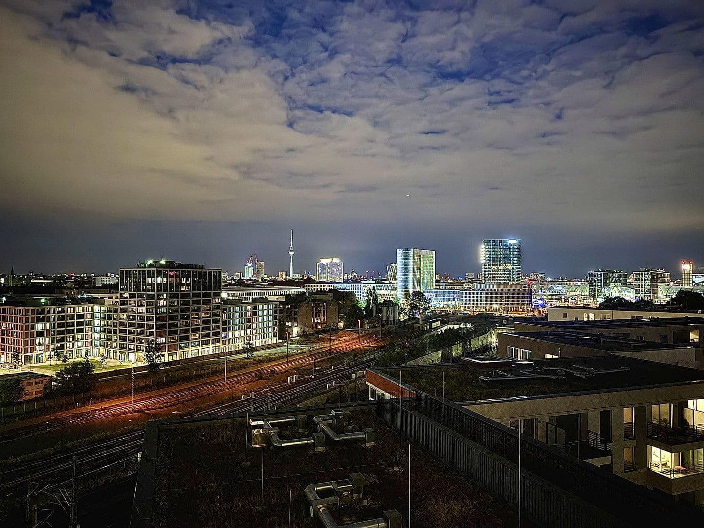 Prenájom bytu 1-izbový 25 m², Berlin, Berlín Prenájom bytu 1-izbový 25 m², Berlin, Berlín