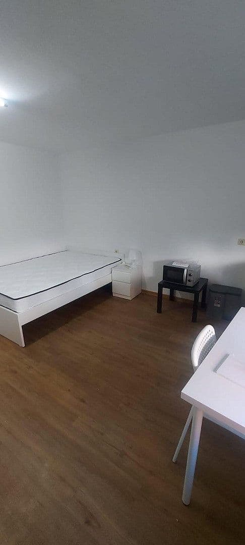 Predaj bytu 4-izbový 80 m², Leonberg, Bádensko-Wurttembersko Predaj bytu 4-izbový 80 m², Leonberg, Bádensko-Wurttembersko