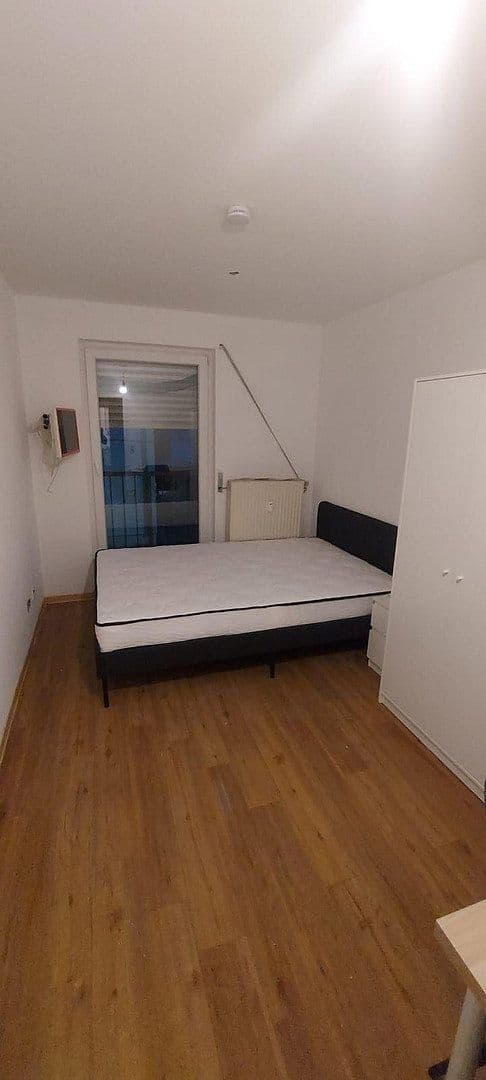 Predaj bytu 4-izbový 80 m², Leonberg, Bádensko-Wurttembersko Predaj bytu 4-izbový 80 m², Leonberg, Bádensko-Wurttembersko