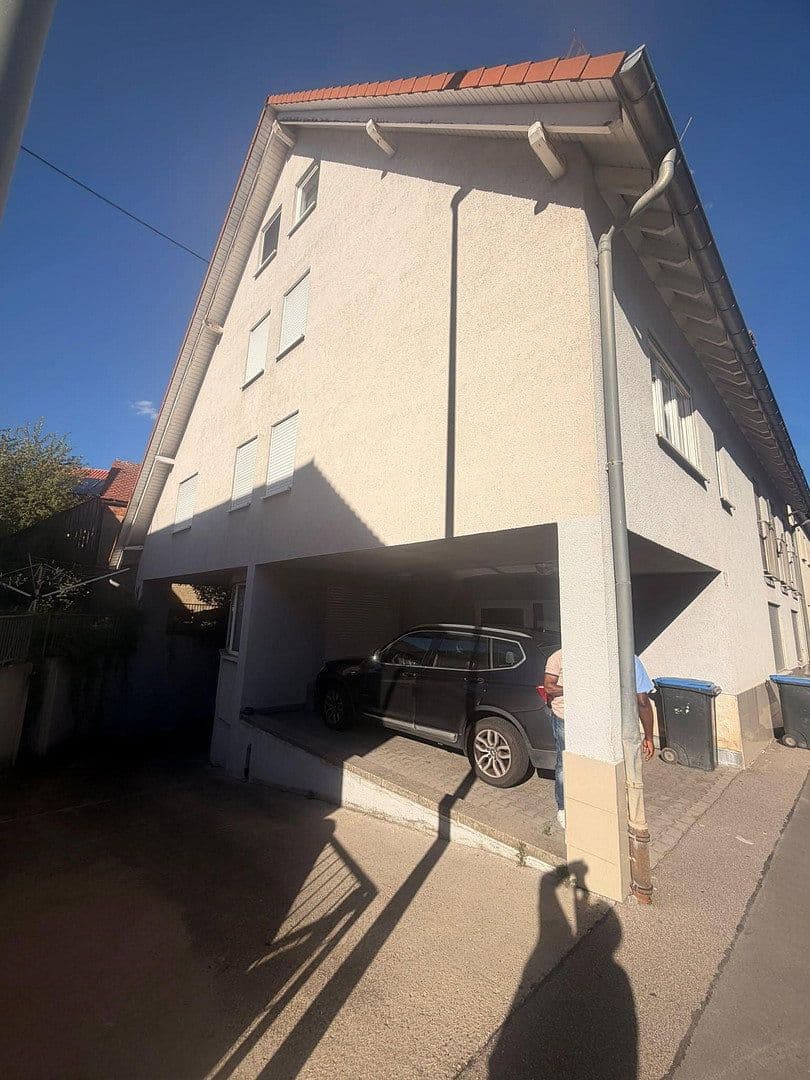 Predaj bytu 4-izbový 80 m², Leonberg, Bádensko-Wurttembersko Predaj bytu 4-izbový 80 m², Leonberg, Bádensko-Wurttembersko