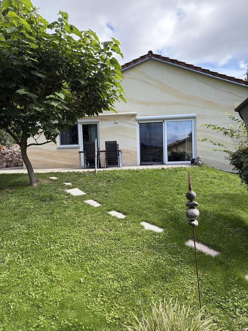 Predaj domu 138 m², pozemok 700 m², Wallersdorf, Bavorsko Predaj domu 138 m², pozemok 700 m², Wallersdorf, Bavorsko