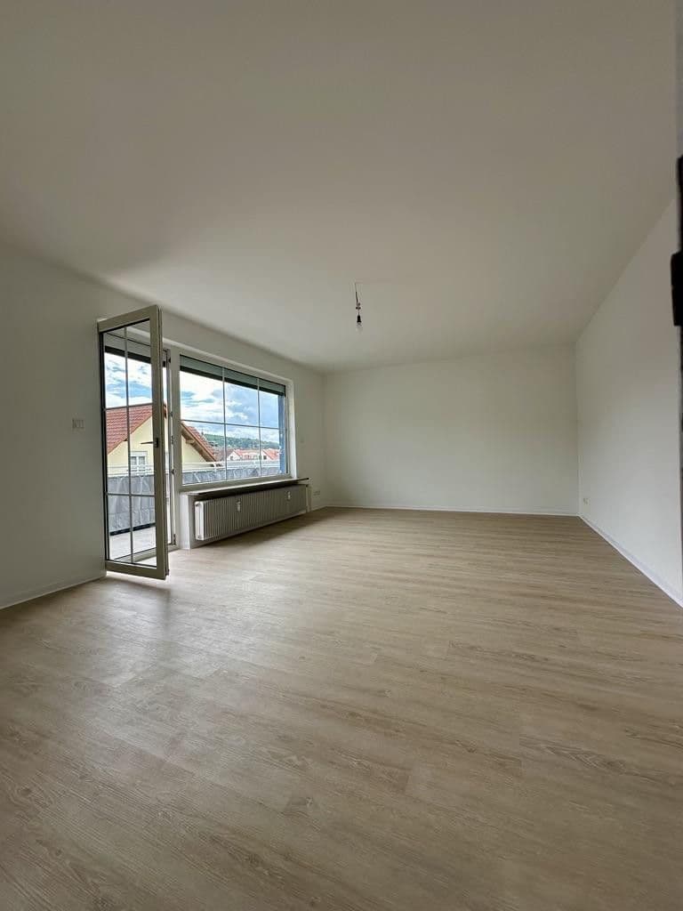 Prenájom bytu 3-izbový 80 m², Franz-Hegmann-Straße 14, Marktheidenfeld, Bavorsko Prenájom bytu 3-izbový 80 m², Franz-Hegmann-Straße 14, Marktheidenfeld, Bavorsko