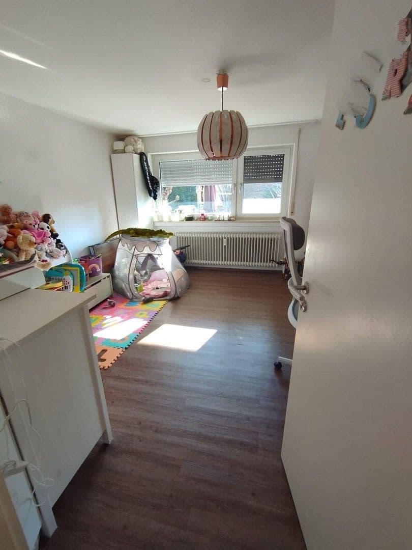 Predaj bytu 3-izbový 91 m², Böblingen, Bádensko-Wurttembersko Predaj bytu 3-izbový 91 m², Böblingen, Bádensko-Wurttembersko