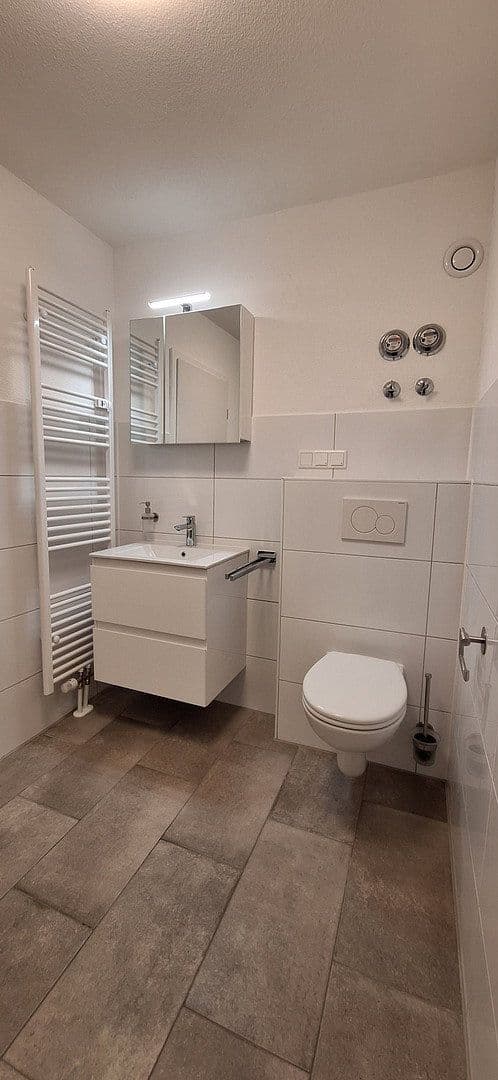 Predaj bytu 2-izbový 45 m², Weinheim, Bádensko-Wurttembersko Predaj bytu 2-izbový 45 m², Weinheim, Bádensko-Wurttembersko