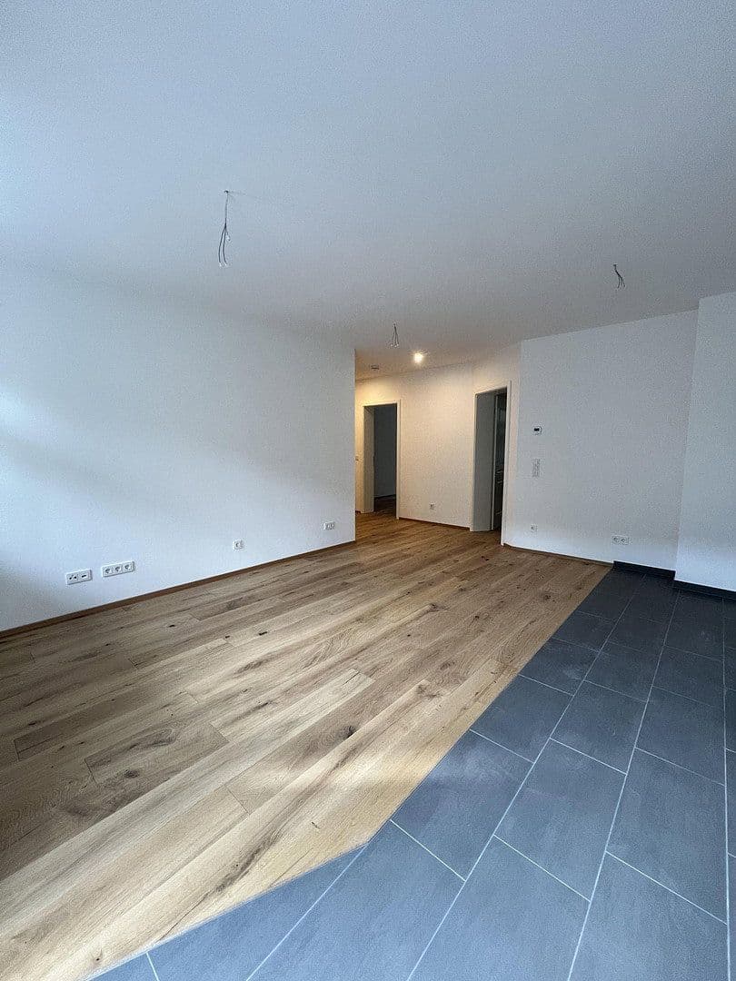 Prenájom bytu 3-izbový 72 m², Ludwigstraße 96, Leipzig, Sasko Prenájom bytu 3-izbový 72 m², Ludwigstraße 96, Leipzig, Sasko