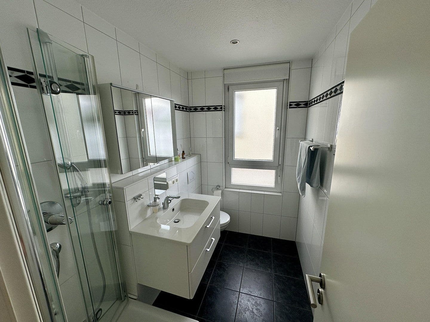 Predaj domu 172 m², pozemok 261 m², Waldenbuch, Bádensko-Wurttembersko Predaj domu 172 m², pozemok 261 m², Waldenbuch, Bádensko-Wurttembersko
