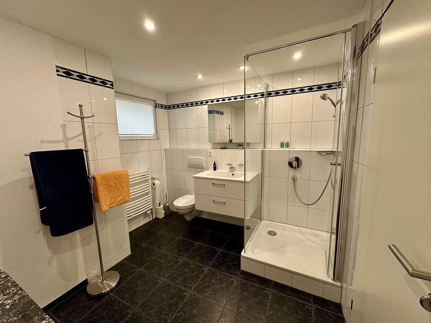 Predaj domu 172 m², pozemok 261 m², Waldenbuch, Bádensko-Wurttembersko Predaj domu 172 m², pozemok 261 m², Waldenbuch, Bádensko-Wurttembersko