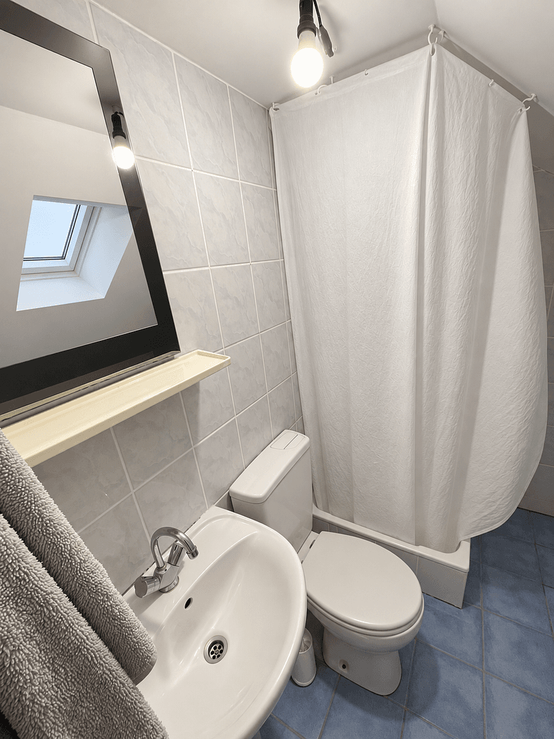 Prenájom bytu 2-izbový 46 m², Rauer Werth 13, Wuppertal, Severné Porýnie - Westfálsko Prenájom bytu 2-izbový 46 m², Rauer Werth 13, Wuppertal, Severné Porýnie - Westfálsko
