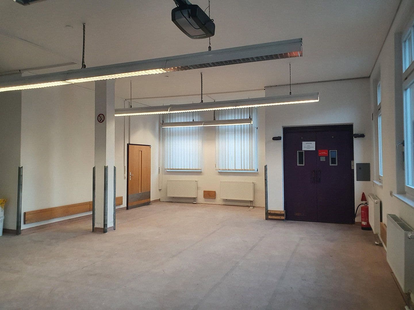Prenájom kancelárie 291 m², Postplatz 6, Altensteig, Bádensko-Wurttembersko Prenájom kancelárie 291 m², Postplatz 6, Altensteig, Bádensko-Wurttembersko