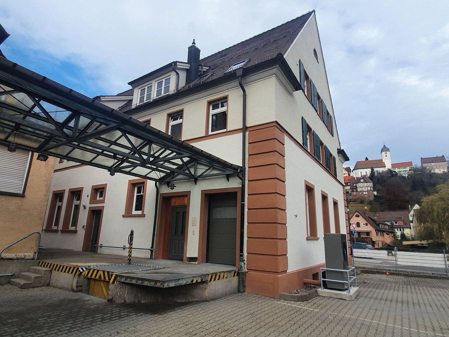 Prenájom kancelárie 291 m², Postplatz 6, Altensteig, Bádensko-Wurttembersko Prenájom kancelárie 291 m², Postplatz 6, Altensteig, Bádensko-Wurttembersko