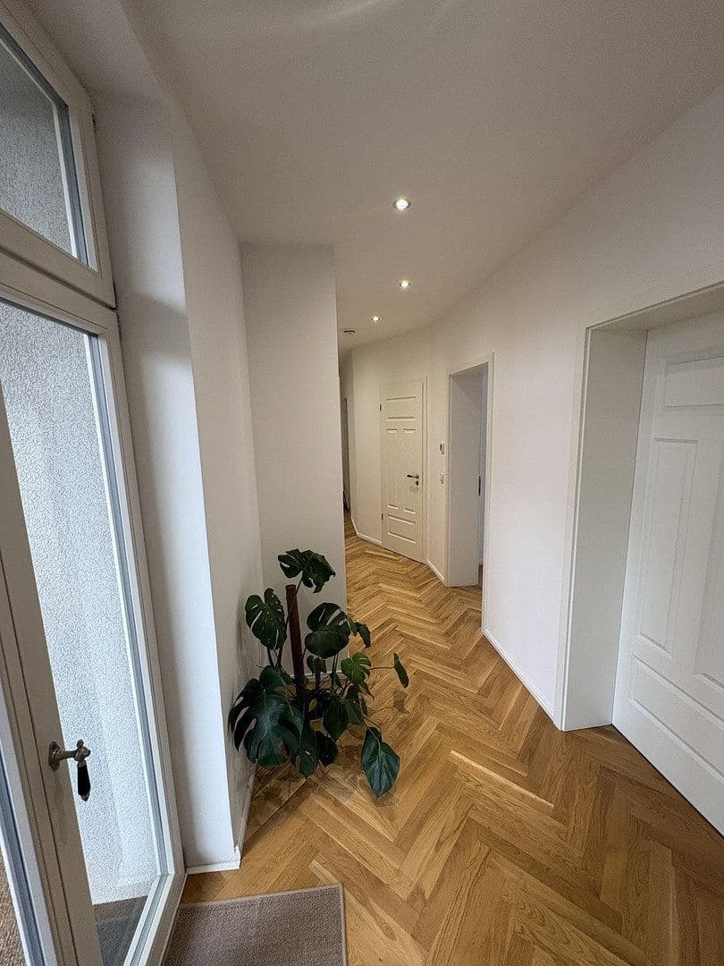 Prenájom bytu 3-izbový 87 m², Roßmarktstraße 9, Leipzig, Sasko Prenájom bytu 3-izbový 87 m², Roßmarktstraße 9, Leipzig, Sasko