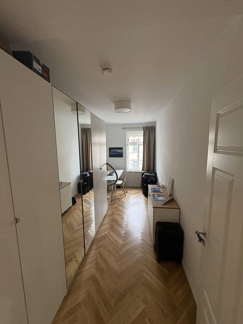Prenájom bytu 3-izbový 87 m², Roßmarktstraße 9, Leipzig, Sasko Prenájom bytu 3-izbový 87 m², Roßmarktstraße 9, Leipzig, Sasko