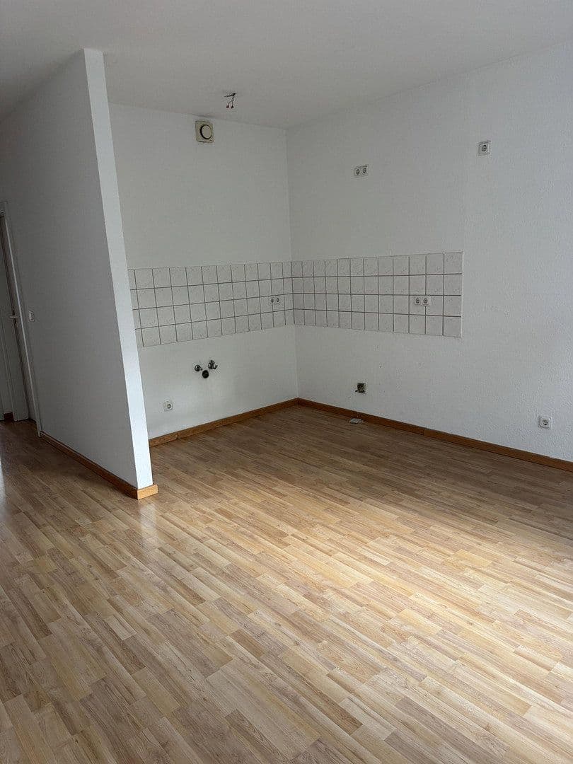 Prenájom bytu 2-izbový 45 m², Auenstraße 25, Erfurt, Durínsko Prenájom bytu 2-izbový 45 m², Auenstraße 25, Erfurt, Durínsko