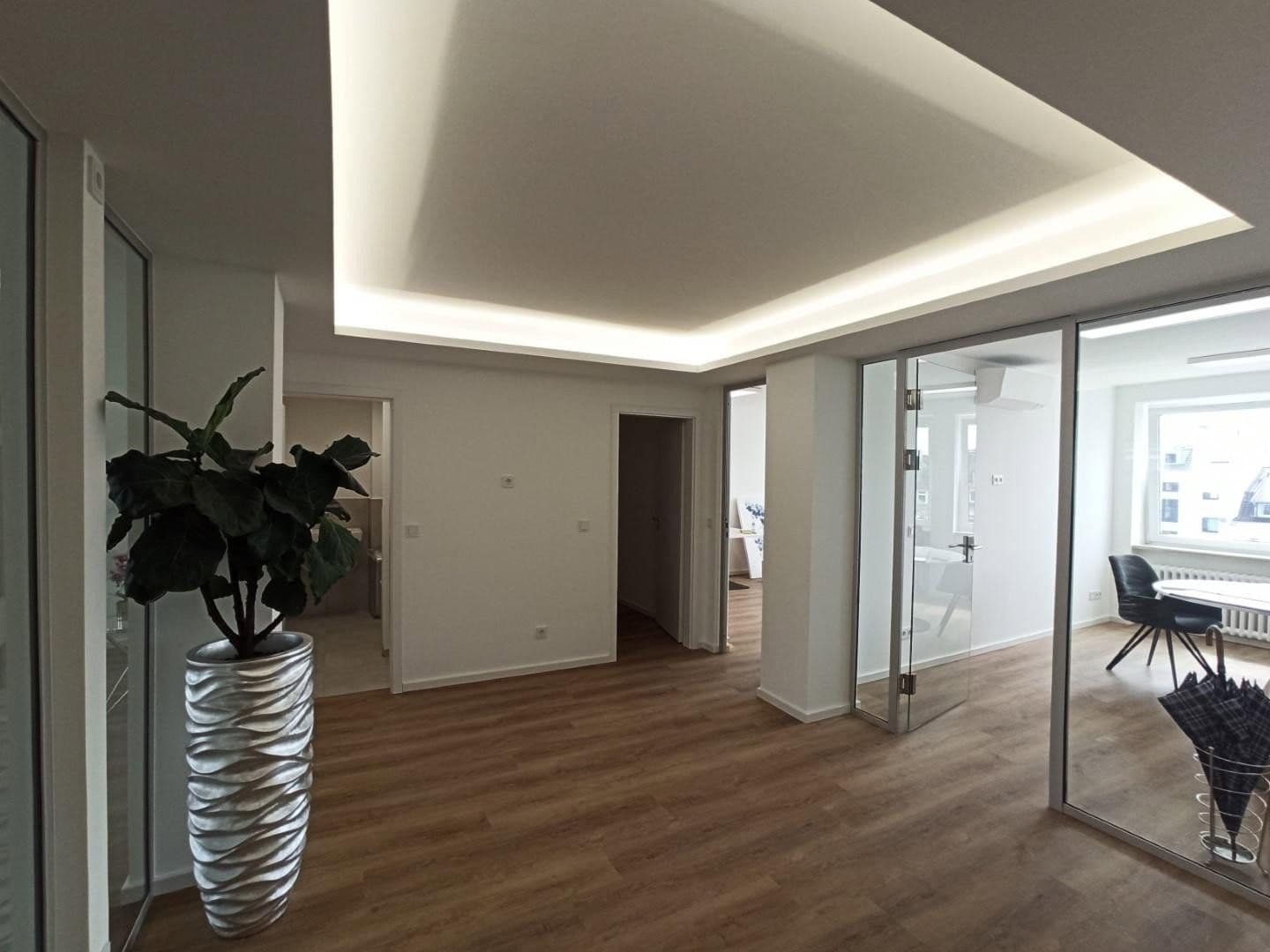 Prenájom kancelárie 90 m², Am Wehrhahn 41, Düsseldorf, Severné Porýnie - Westfálsko Prenájom kancelárie 90 m², Am Wehrhahn 41, Düsseldorf, Severné Porýnie - Westfálsko
