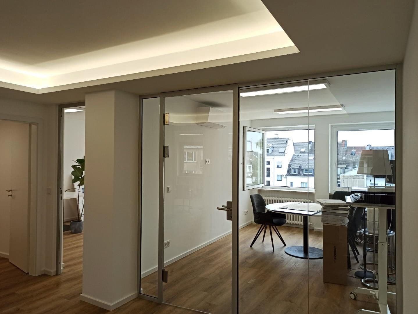 Prenájom kancelárie 90 m², Am Wehrhahn 41, Düsseldorf, Severné Porýnie - Westfálsko Prenájom kancelárie 90 m², Am Wehrhahn 41, Düsseldorf, Severné Porýnie - Westfálsko