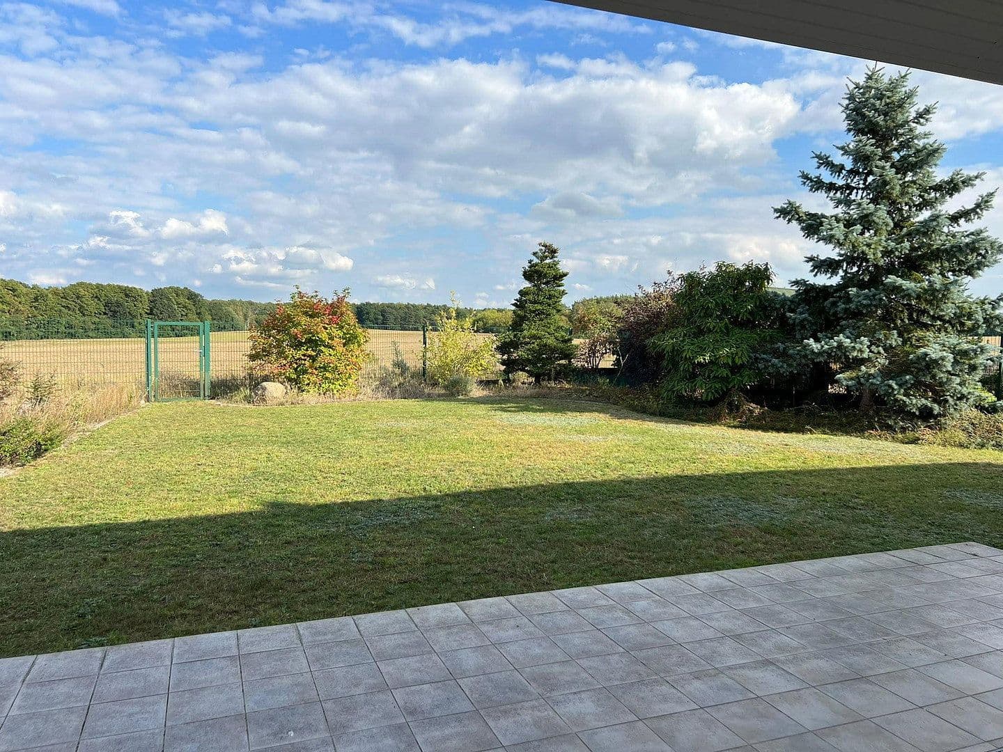 Predaj domu 240 m², pozemok 1.283 m², Ulmenstraße 24, Wandlitz, Brandenbursko Predaj domu 240 m², pozemok 1.283 m², Ulmenstraße 24, Wandlitz, Brandenbursko