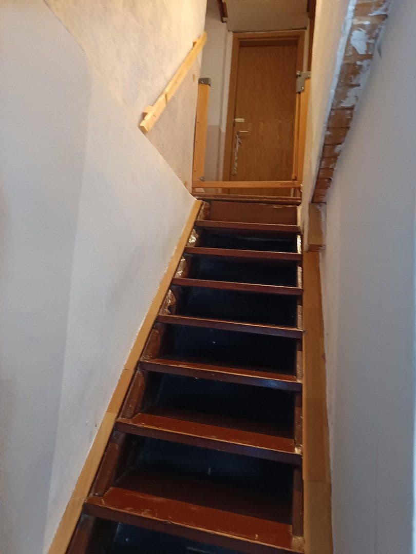Predaj domu 120 m², pozemok 390 m², Ringstraße 4, Herren-Sulzbach, Porýnie-Falcko Predaj domu 120 m², pozemok 390 m², Ringstraße 4, Herren-Sulzbach, Porýnie-Falcko