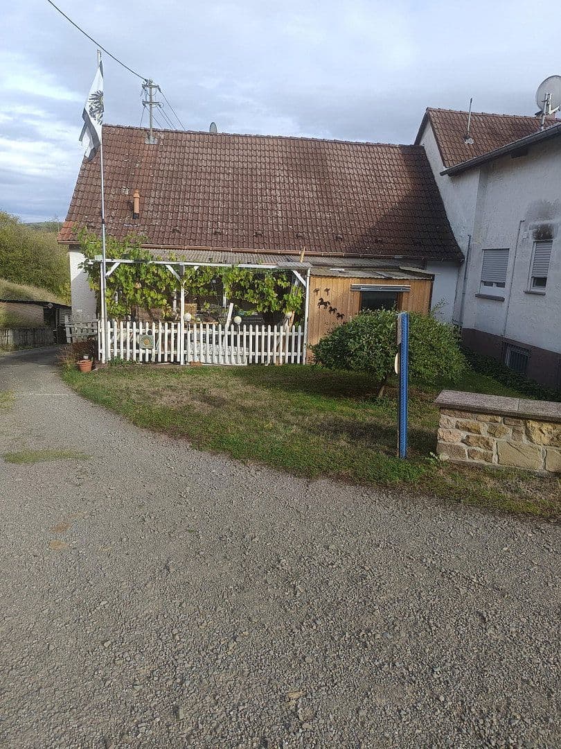Predaj domu 120 m², pozemok 390 m², Ringstraße 4, Herren-Sulzbach, Porýnie-Falcko Predaj domu 120 m², pozemok 390 m², Ringstraße 4, Herren-Sulzbach, Porýnie-Falcko