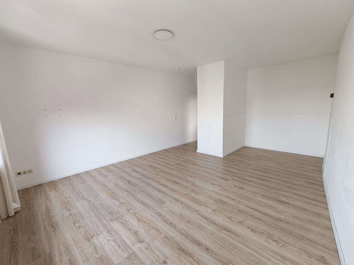 Prenájom bytu 1-izbový 30 m², Ludwigshafen am Rhein, Porýnie-Falcko Prenájom bytu 1-izbový 30 m², Ludwigshafen am Rhein, Porýnie-Falcko