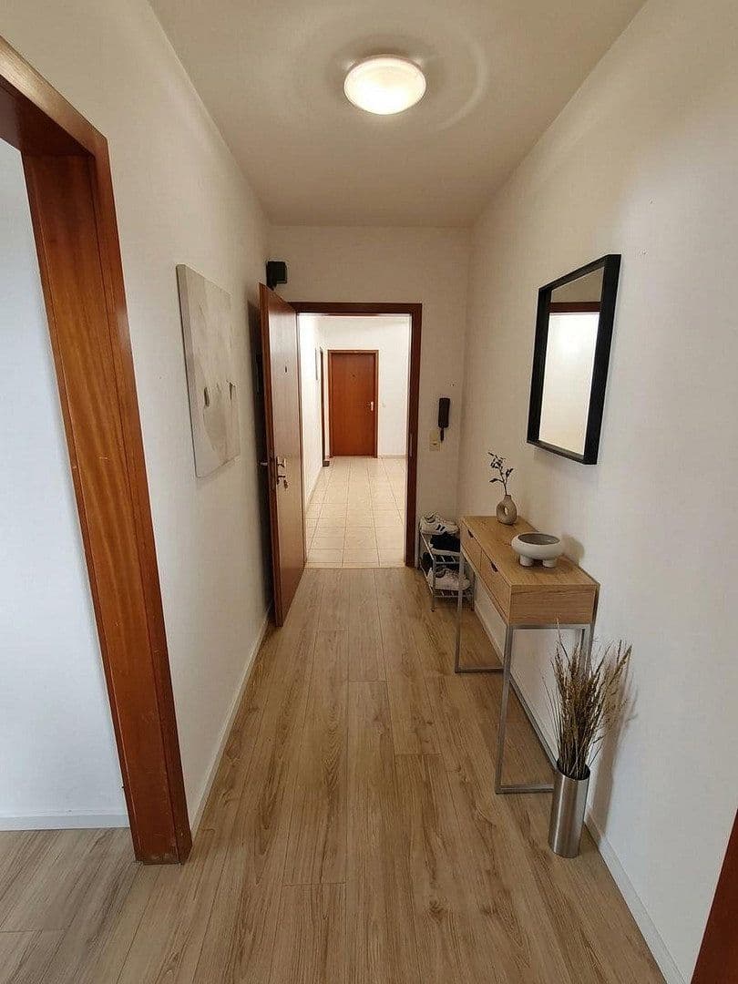 Prenájom bytu 1-izbový 30 m², Ludwigshafen am Rhein, Porýnie-Falcko Prenájom bytu 1-izbový 30 m², Ludwigshafen am Rhein, Porýnie-Falcko
