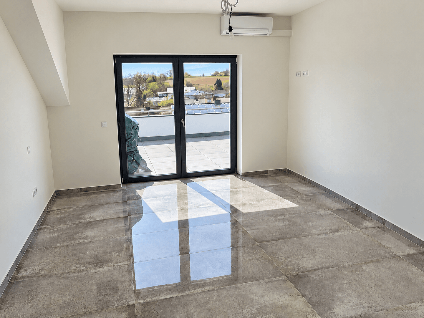 Predaj bytu 4-izbový 141 m², Wiesloch, Bádensko-Wurttembersko Predaj bytu 4-izbový 141 m², Wiesloch, Bádensko-Wurttembersko