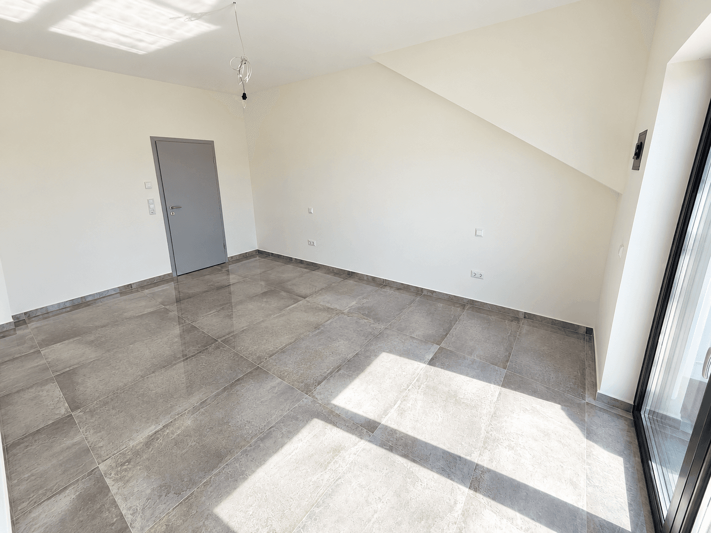 Predaj bytu 4-izbový 141 m², Wiesloch, Bádensko-Wurttembersko Predaj bytu 4-izbový 141 m², Wiesloch, Bádensko-Wurttembersko