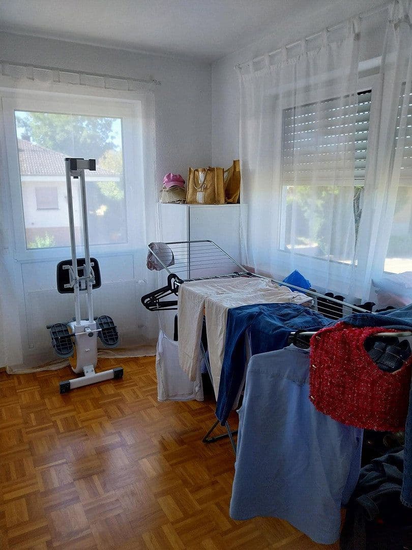 Prenájom bytu 3-izbový 90 m², Römerstraße 10, Rüdesheim, Porýnie-Falcko Prenájom bytu 3-izbový 90 m², Römerstraße 10, Rüdesheim, Porýnie-Falcko