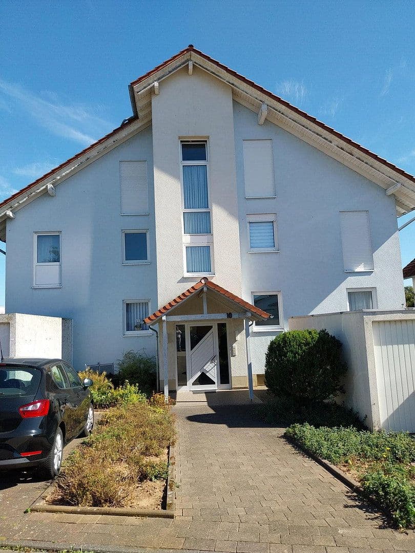 Prenájom bytu 3-izbový 90 m², Römerstraße 10, Rüdesheim, Porýnie-Falcko Prenájom bytu 3-izbový 90 m², Römerstraße 10, Rüdesheim, Porýnie-Falcko