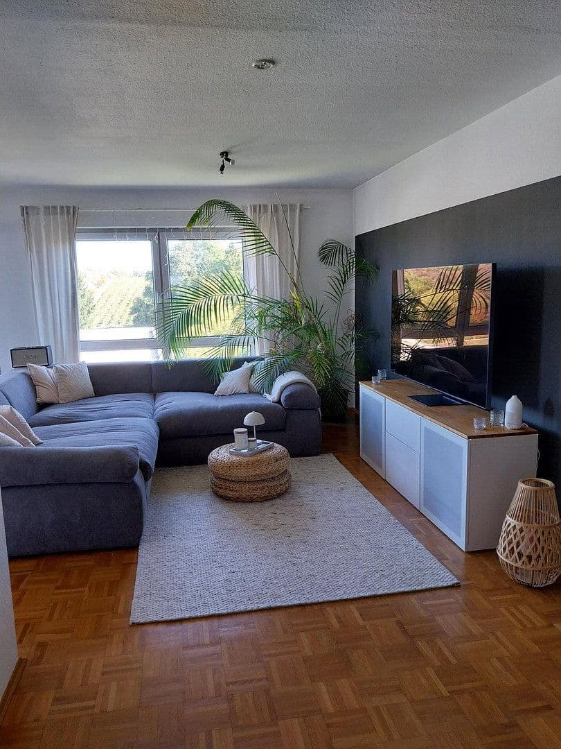 Prenájom bytu 3-izbový 90 m², Römerstraße 10, Rüdesheim, Porýnie-Falcko Prenájom bytu 3-izbový 90 m², Römerstraße 10, Rüdesheim, Porýnie-Falcko