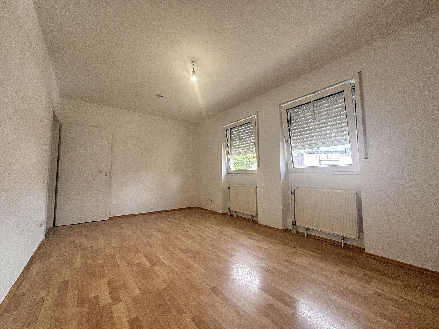 Prenájom bytu 4-izbový 129 m², Leopoldring 13 u. 13/1, Rastatt, Bádensko-Wurttembersko Prenájom bytu 4-izbový 129 m², Leopoldring 13 u. 13/1, Rastatt, Bádensko-Wurttembersko