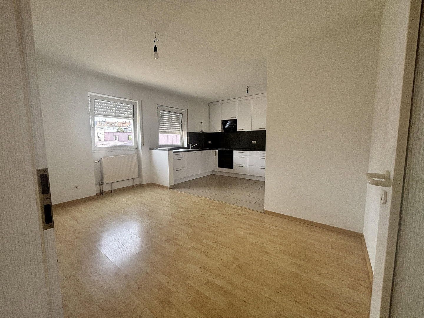 Prenájom bytu 4-izbový 129 m², Leopoldring 13 u. 13/1, Rastatt, Bádensko-Wurttembersko Prenájom bytu 4-izbový 129 m², Leopoldring 13 u. 13/1, Rastatt, Bádensko-Wurttembersko