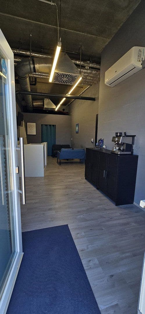 Prenájom kancelárie 62 m², Baden-Baden, Bádensko-Wurttembersko Prenájom kancelárie 62 m², Baden-Baden, Bádensko-Wurttembersko