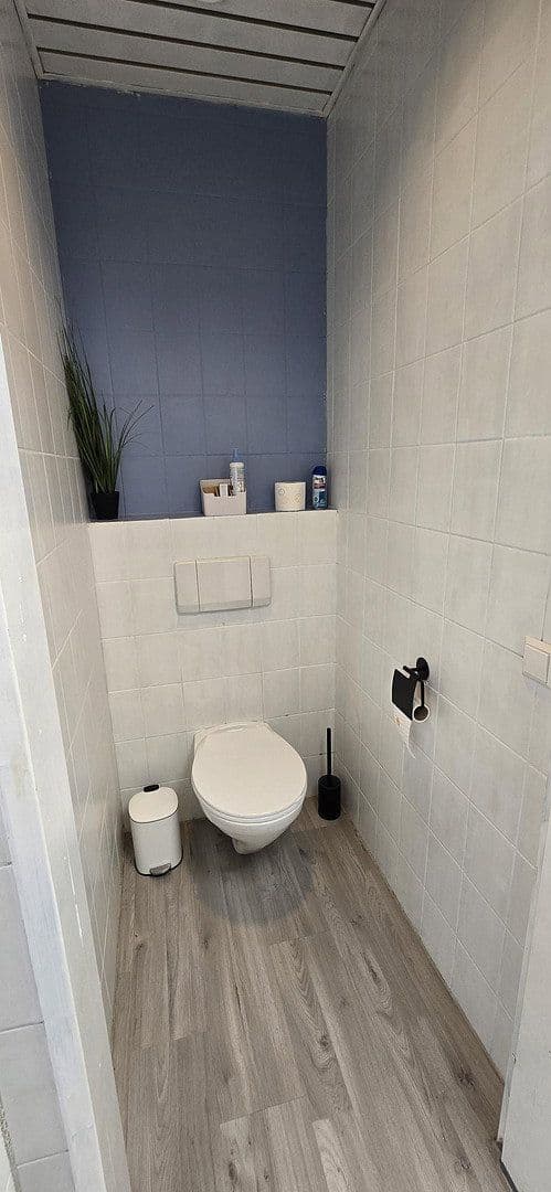 Prenájom kancelárie 62 m², Baden-Baden, Bádensko-Wurttembersko Prenájom kancelárie 62 m², Baden-Baden, Bádensko-Wurttembersko