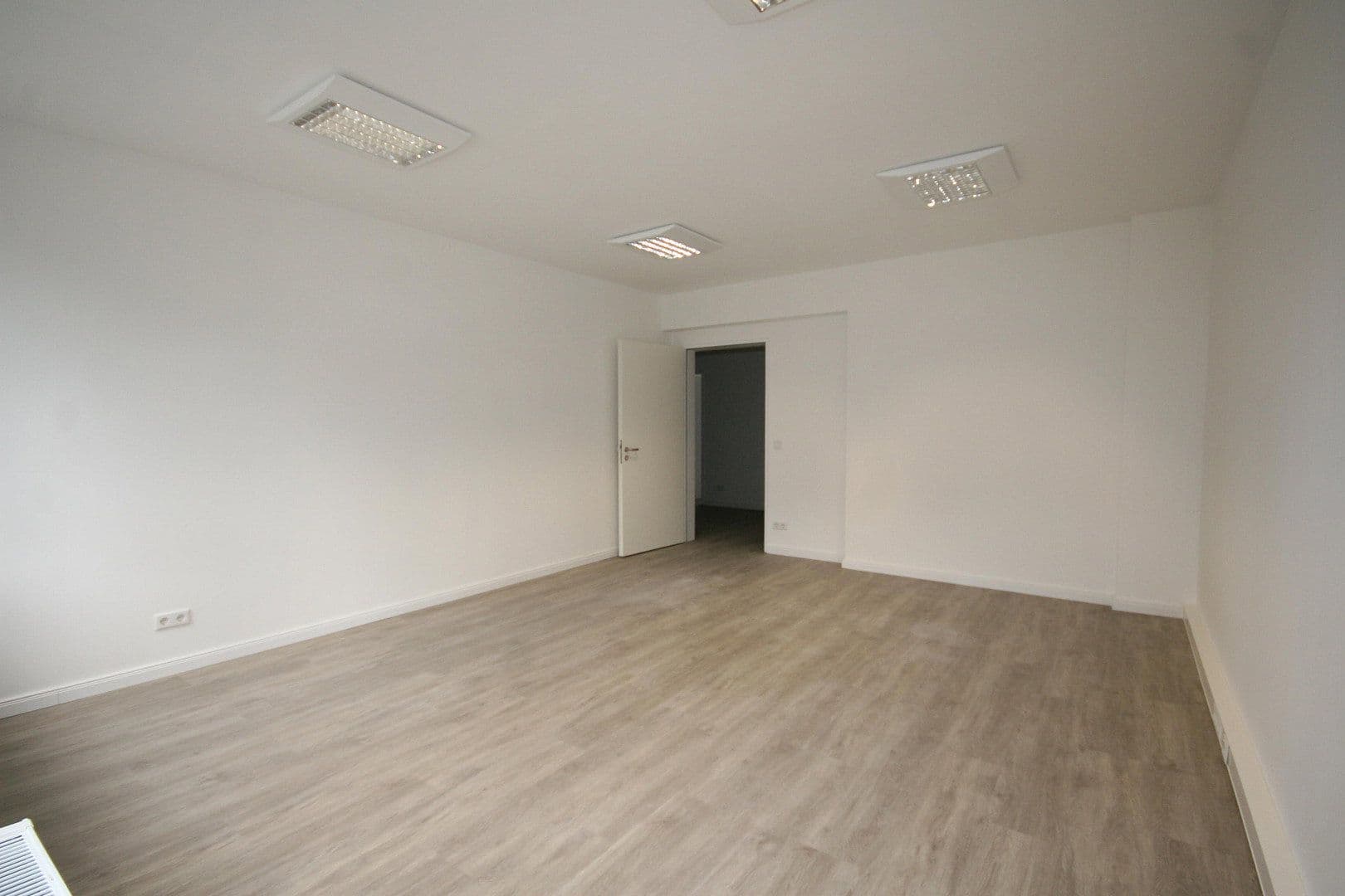 Prenájom kancelárie 108 m², Beim Strohhause 24, Hamburg, Hamburg Prenájom kancelárie 108 m², Beim Strohhause 24, Hamburg, Hamburg