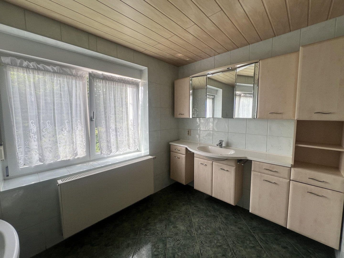 Predaj domu 160 m², pozemok 1.900 m², Angermünder Straße 28, Oderberg, Brandenbursko Predaj domu 160 m², pozemok 1.900 m², Angermünder Straße 28, Oderberg, Brandenbursko