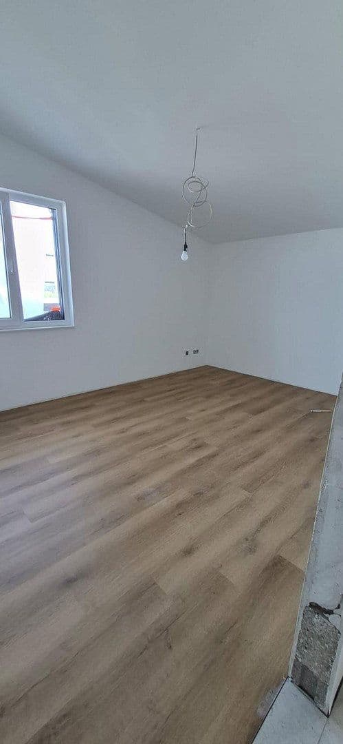 Prenájom domu 150 m², pozemok 176 m², Helmut-Kohl-Straße 30, Niederzier, Severné Porýnie - Westfálsko Prenájom domu 150 m², pozemok 176 m², Helmut-Kohl-Straße 30, Niederzier, Severné Porýnie - Westfálsko