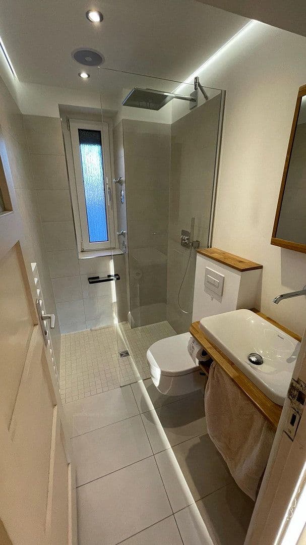 Predaj bytu 2-izbový 42 m², Berlin, Berlín Predaj bytu 2-izbový 42 m², Berlin, Berlín